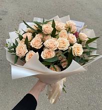 Букет Кремовые розы Латте в Спирово